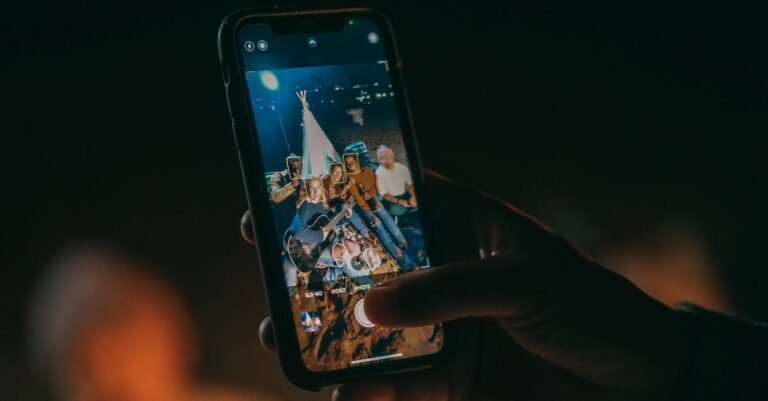 How to Take Night Pictures on iPhone: Unlock Stunning Nighttime Photography Tips
