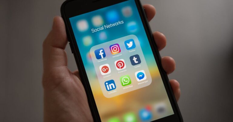 How to Force Restart iPhone Without Screen? Quick Fixes You Need to Know
